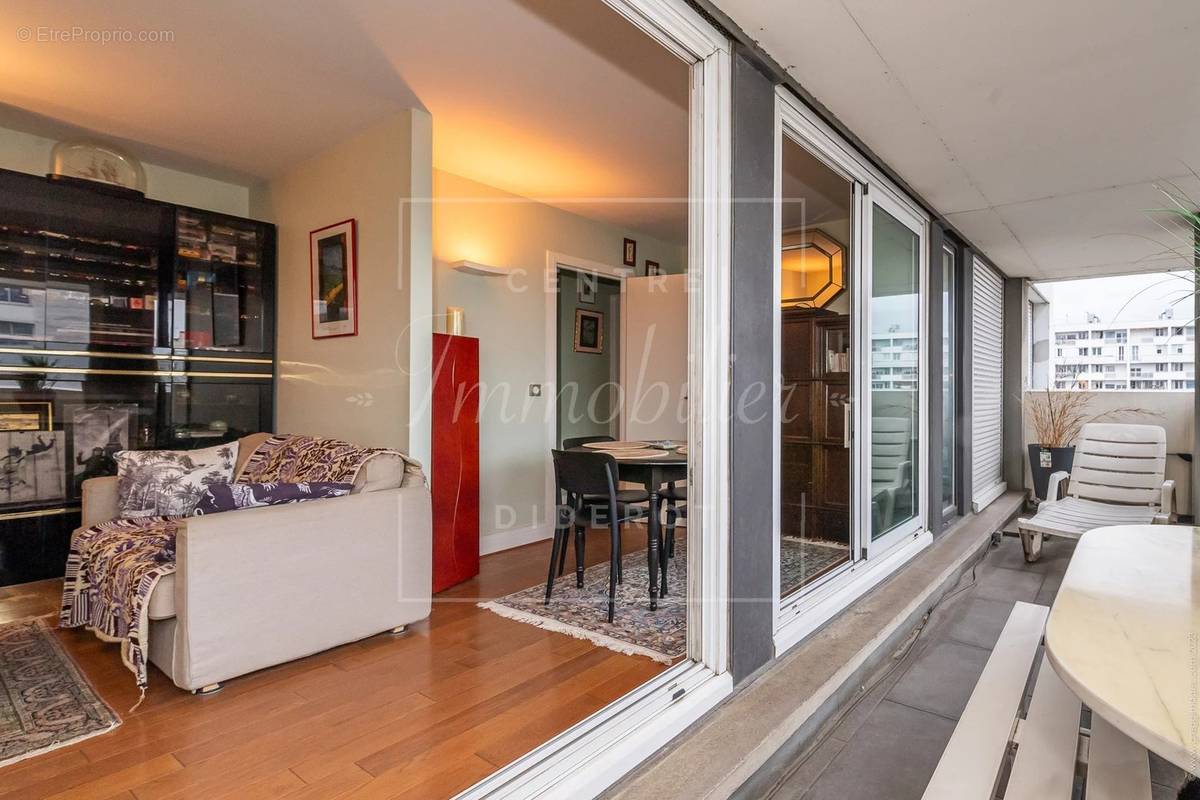 Appartement à PARIS-12E