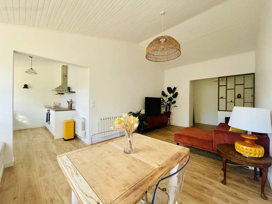 Appartement à VAISON-LA-ROMAINE