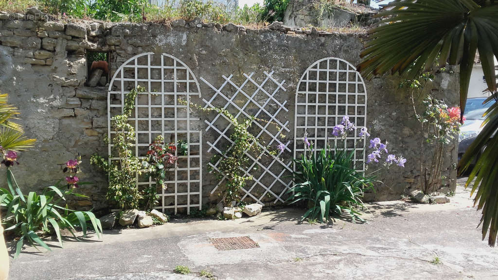 Terrain à LE CHATEAU-D&#039;OLERON