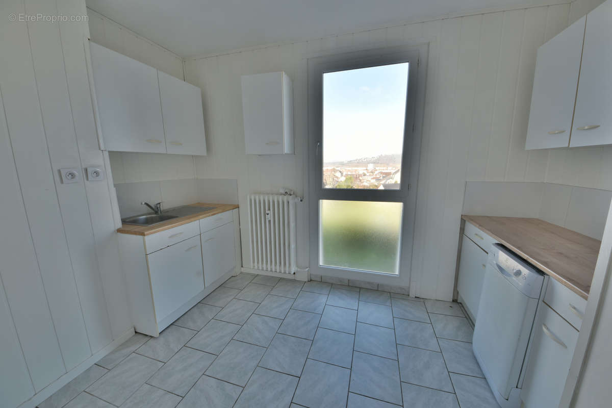 Appartement à BRIVE-LA-GAILLARDE