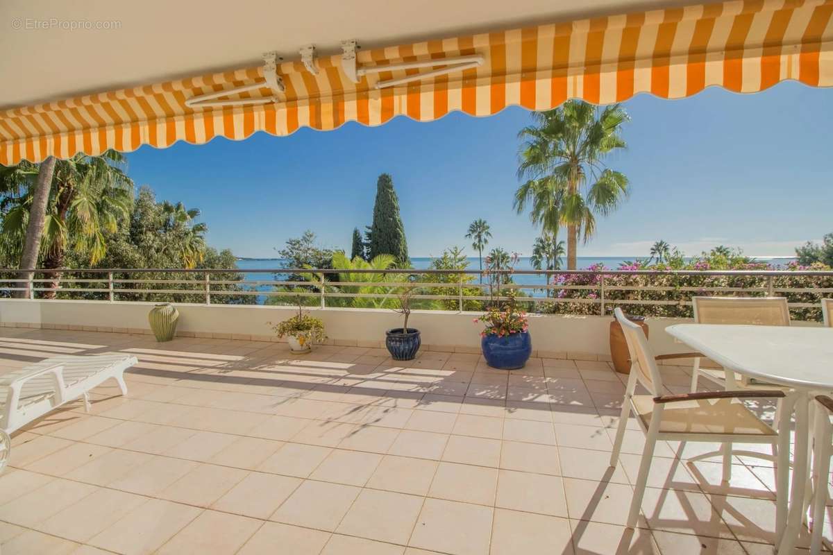 Appartement à CANNES