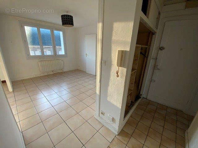 Appartement à EPERNON