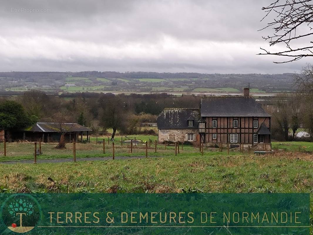 Maison à PONT-L&#039;EVEQUE