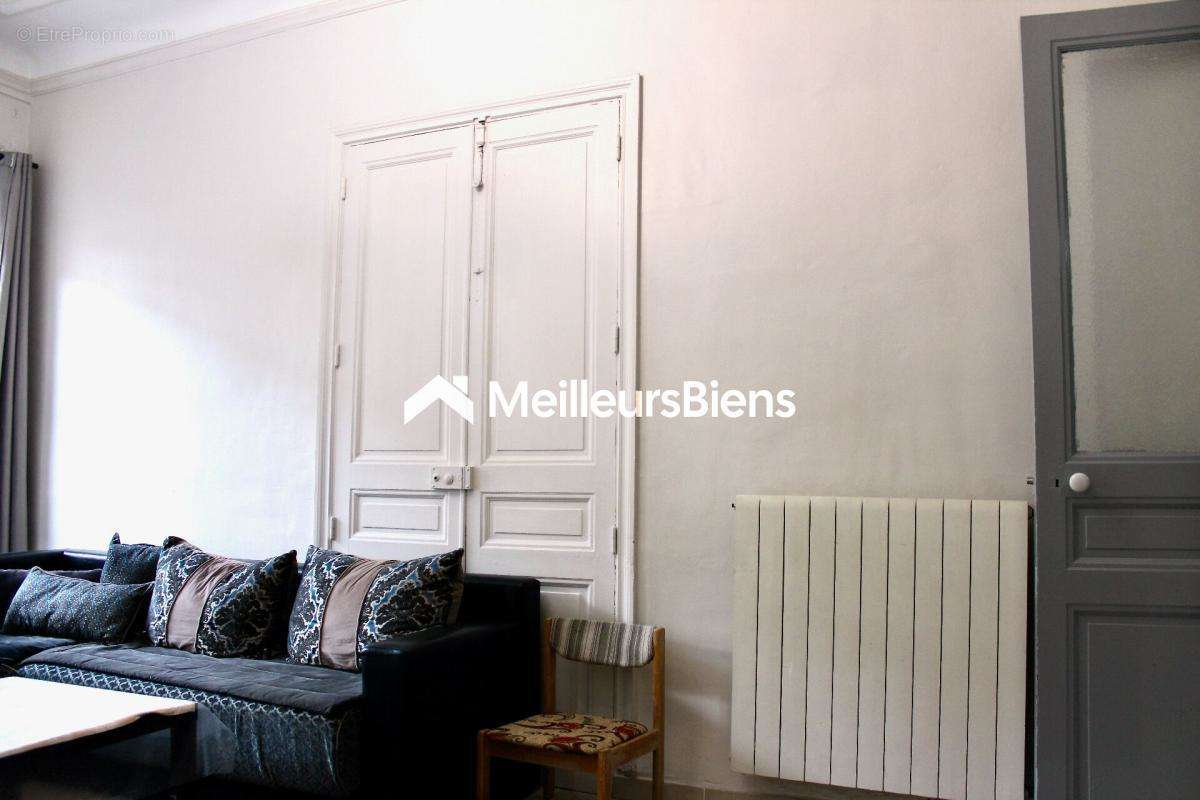 Appartement à MARSEILLE-1E