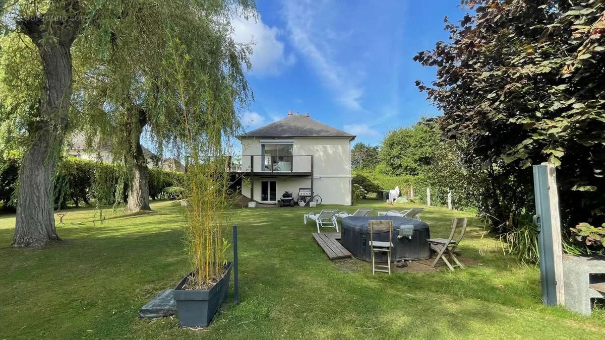 Maison à TROUVILLE-SUR-MER