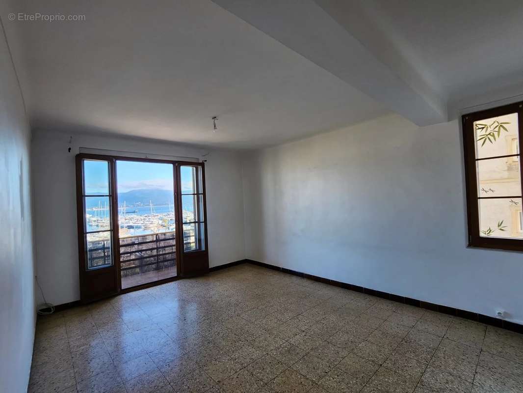 Appartement à AJACCIO