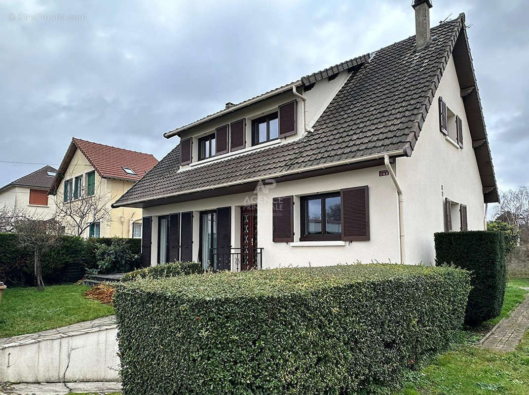 Maison à ERMONT