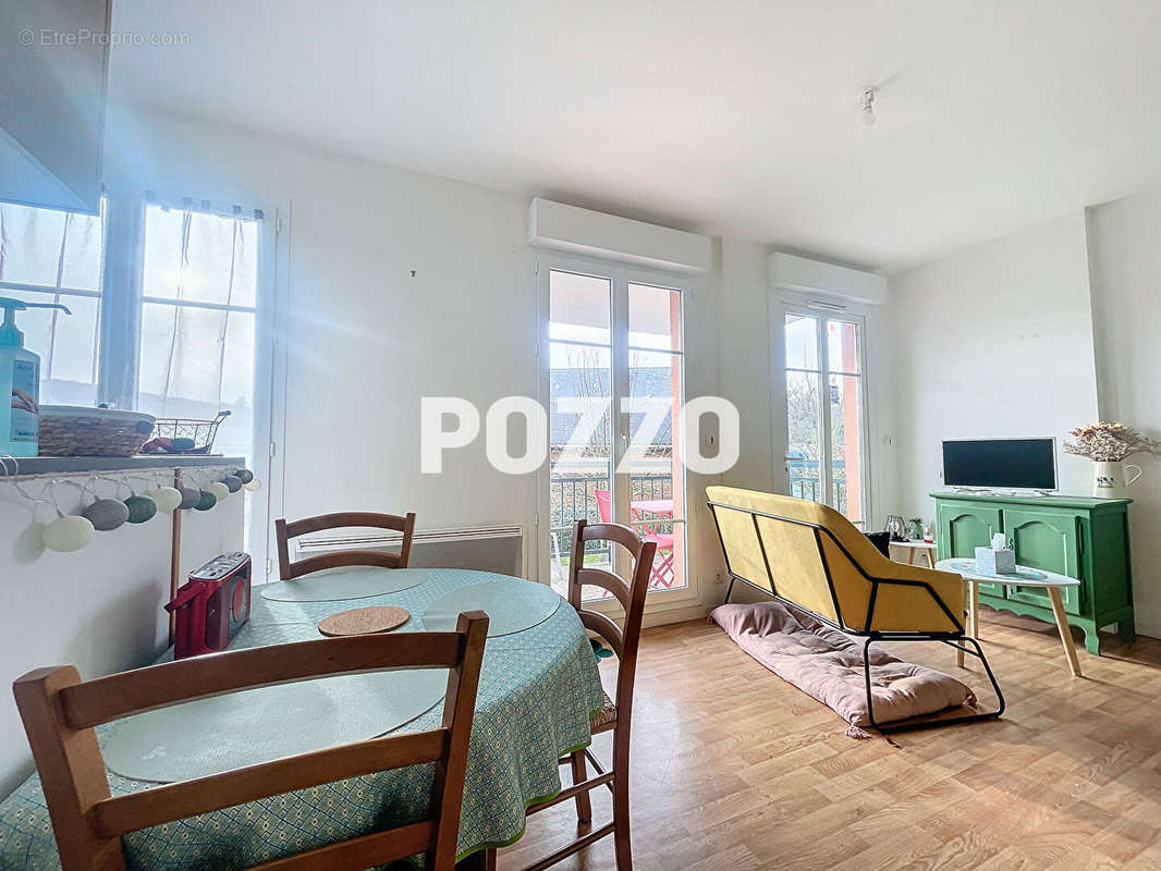 Appartement à LA RIVIERE-SAINT-SAUVEUR