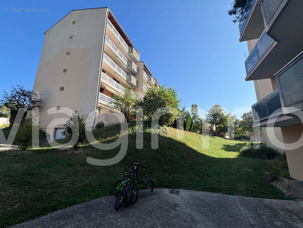 Appartement à CALUIRE-ET-CUIRE