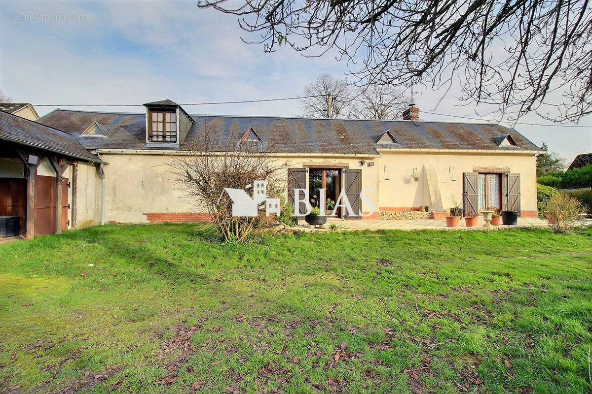 Maison à LE NOYER-EN-OUCHE