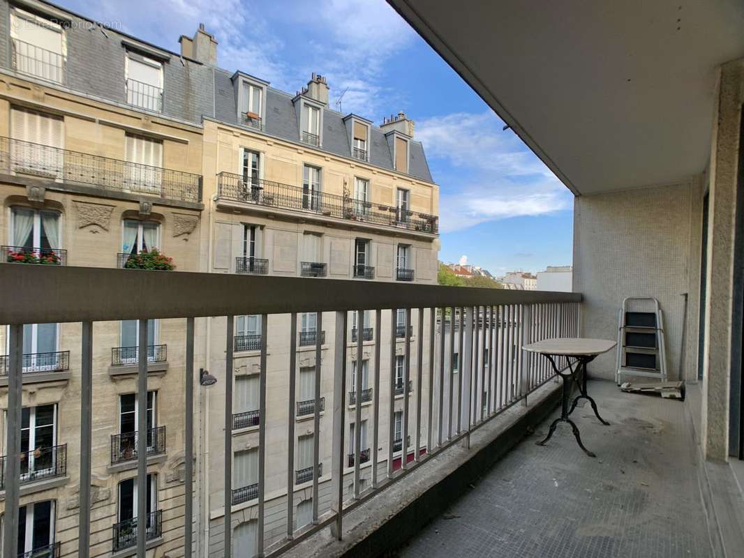 Appartement à PARIS-11E