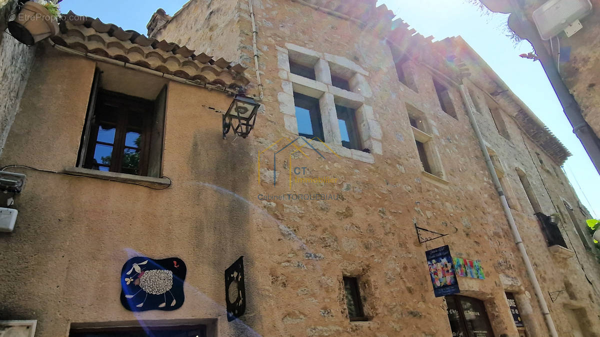 Maison à SAINT-GUILHEM-LE-DESERT