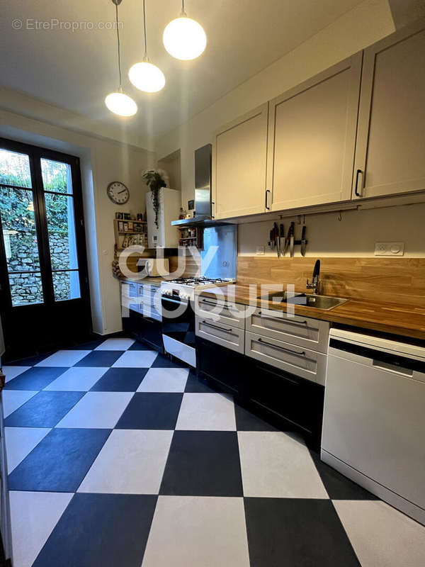 Appartement à AIX-LES-BAINS