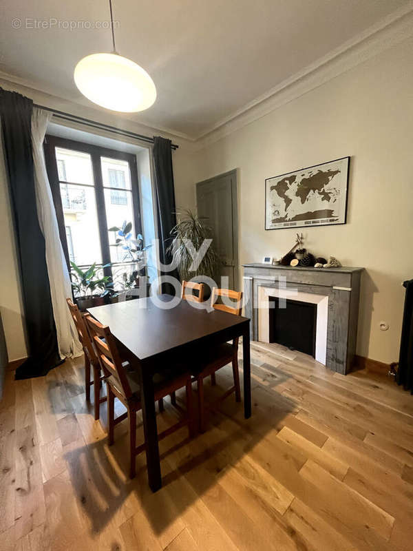 Appartement à AIX-LES-BAINS