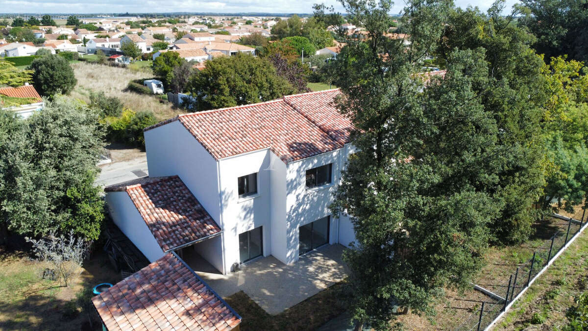 Maison à SAINT-VINCENT-SUR-JARD