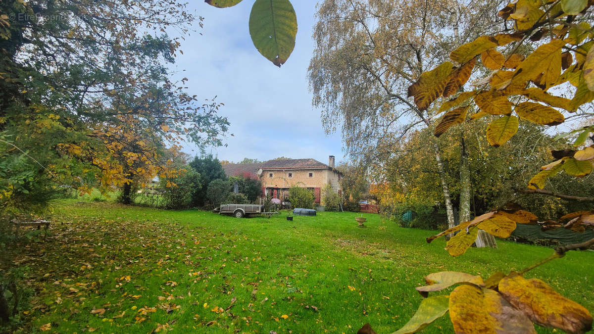 Maison à CHATAIN