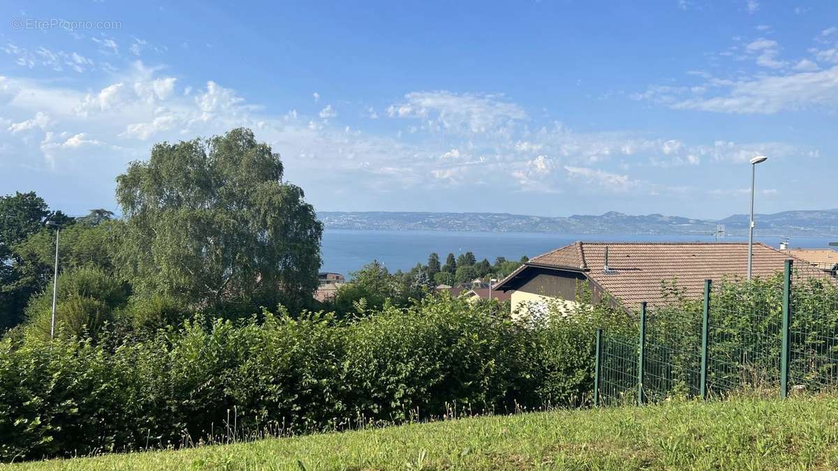 Appartement à EVIAN-LES-BAINS