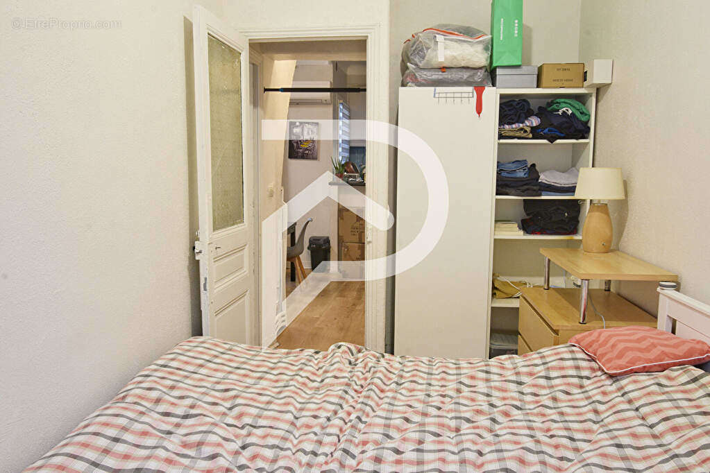 Appartement à MARSEILLE-1E