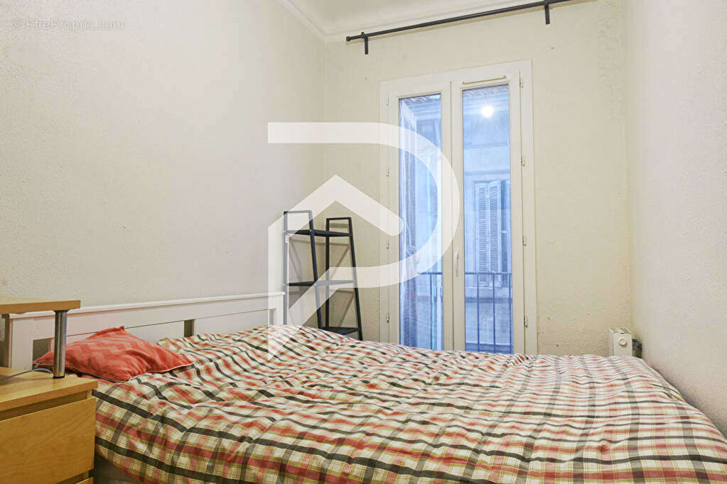 Appartement à MARSEILLE-1E