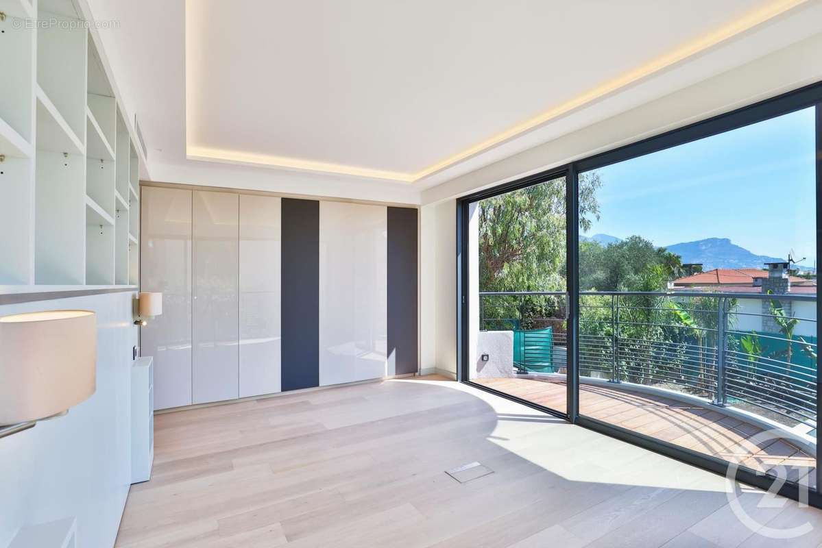 Appartement à SAINT-JEAN-CAP-FERRAT