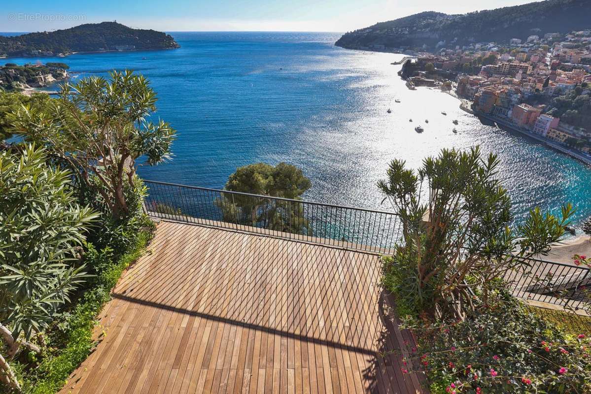 Appartement à VILLEFRANCHE-SUR-MER