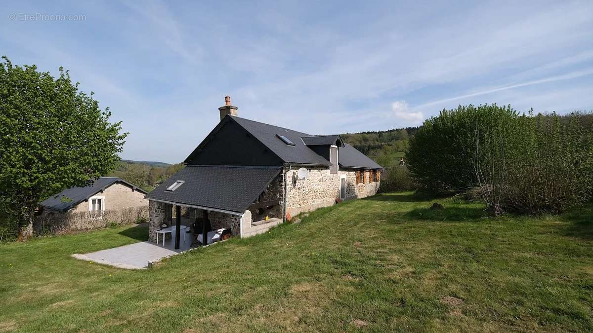 Maison à ARLEUF