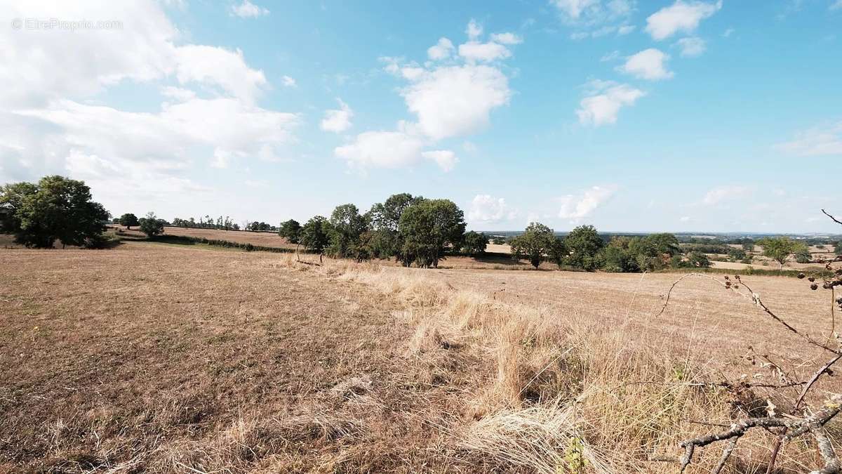 Maison à CERVON