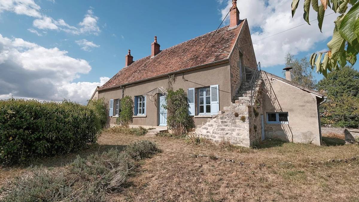 Maison à CERVON