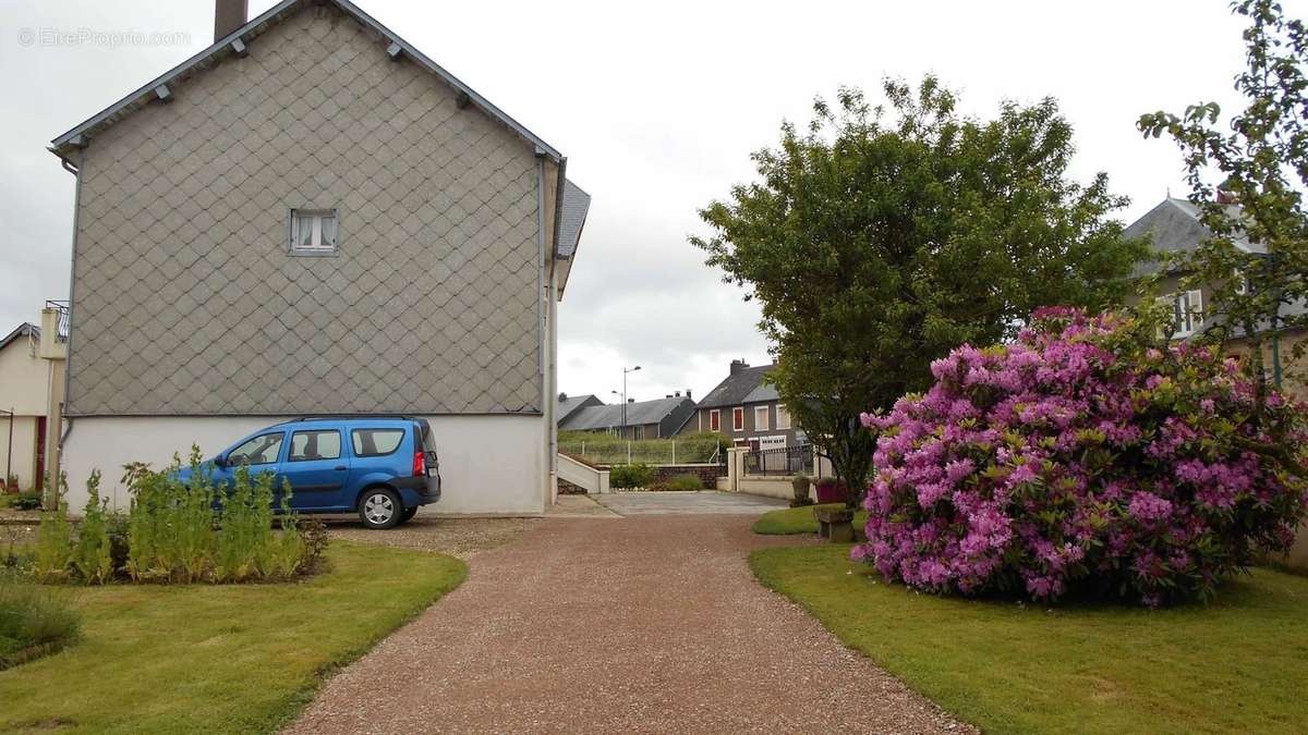 Maison à ARLEUF