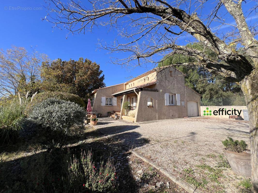 Maison à SAINT-MAXIMIN-LA-SAINTE-BAUME