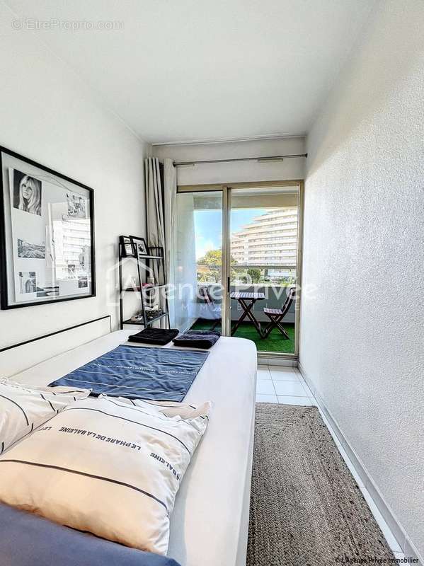 Appartement à VILLENEUVE-LOUBET