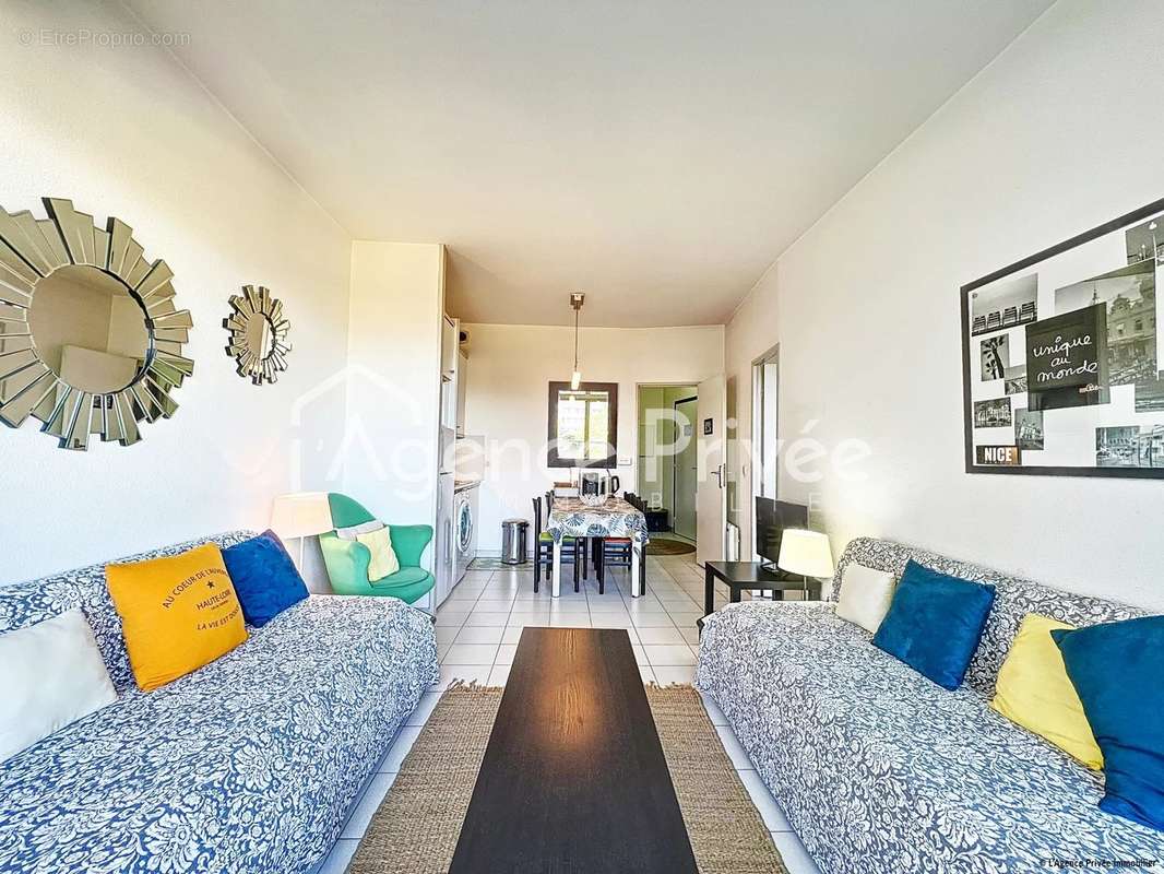 Appartement à VILLENEUVE-LOUBET