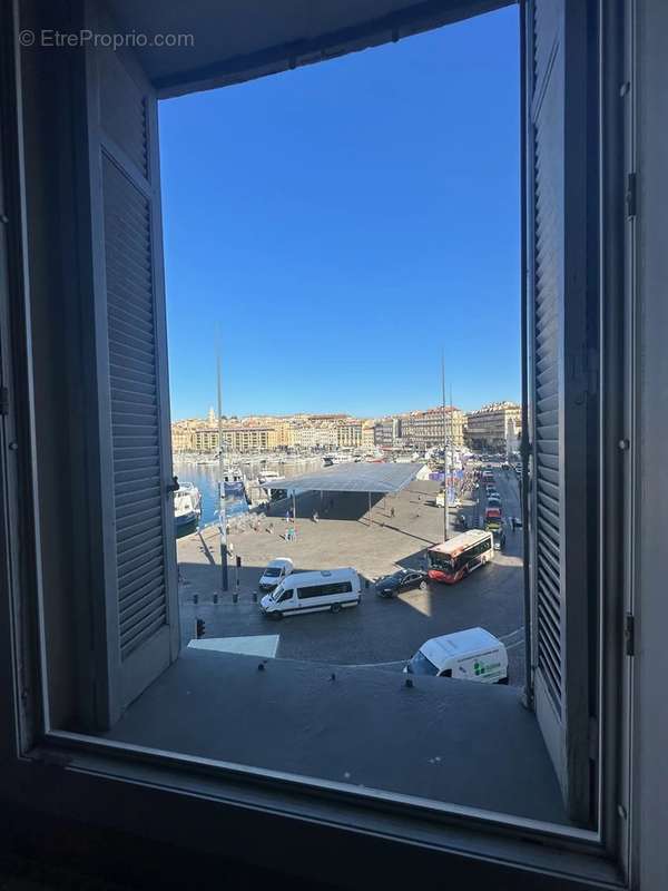 Appartement à MARSEILLE-1E