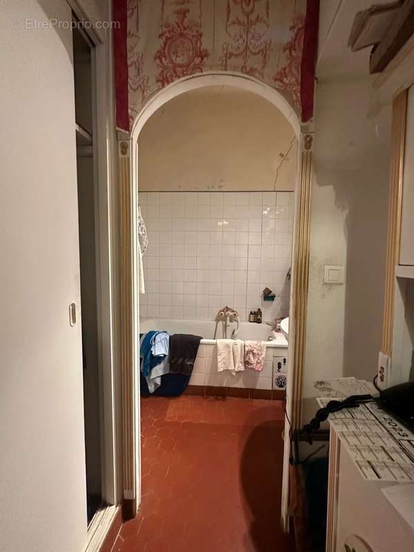 Appartement à MARSEILLE-1E