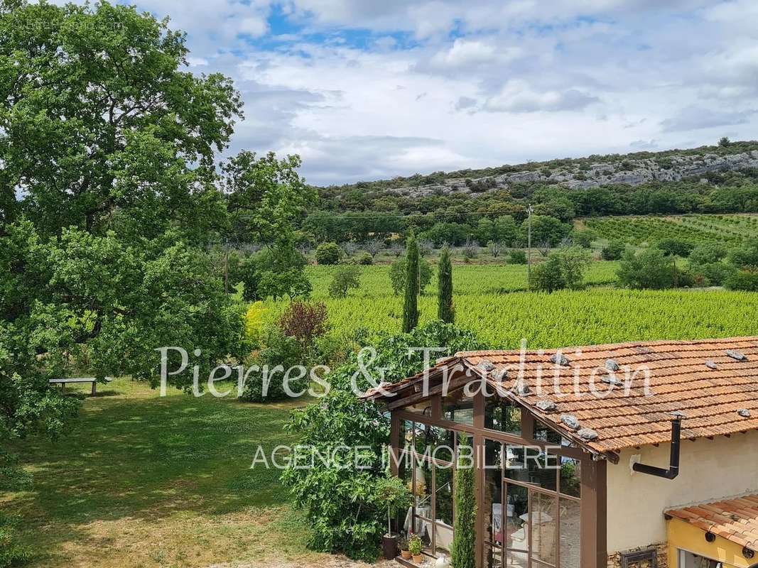 Maison à SAINT-SATURNIN-LES-APT