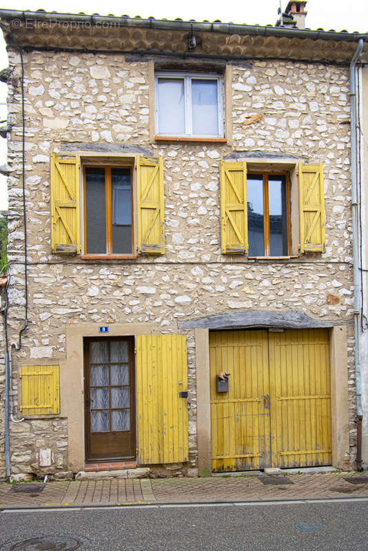 Maison à GINASSERVIS