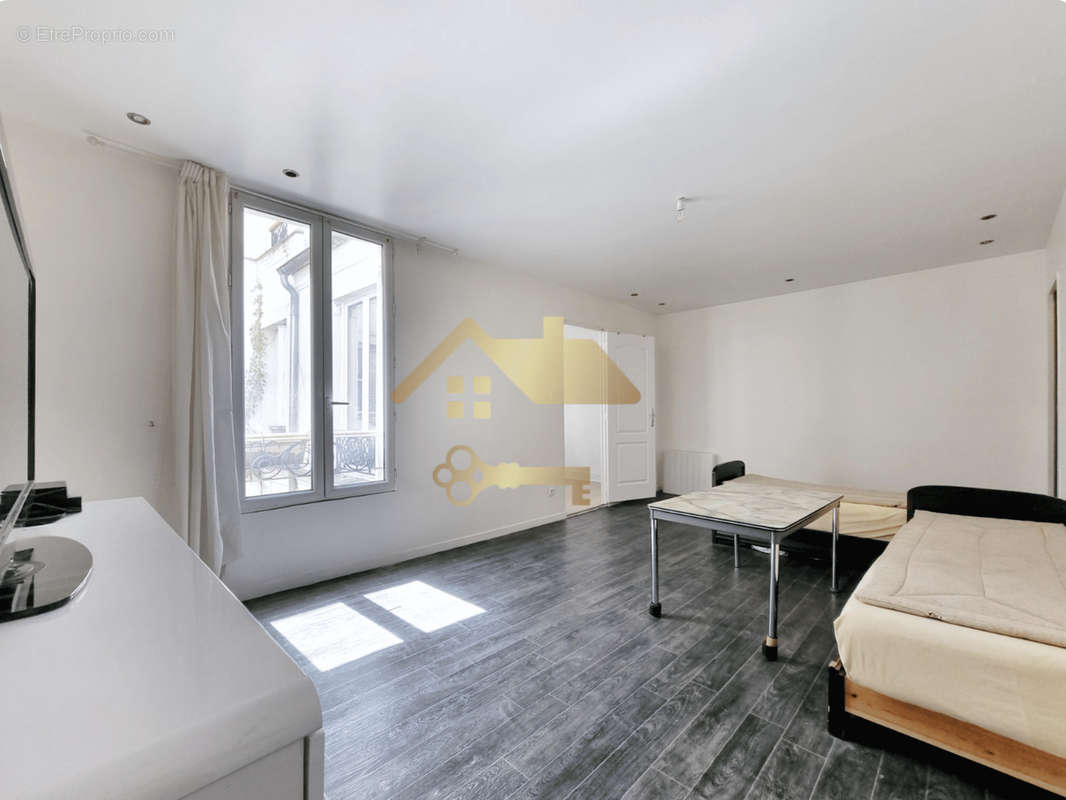 Appartement à PARIS-19E