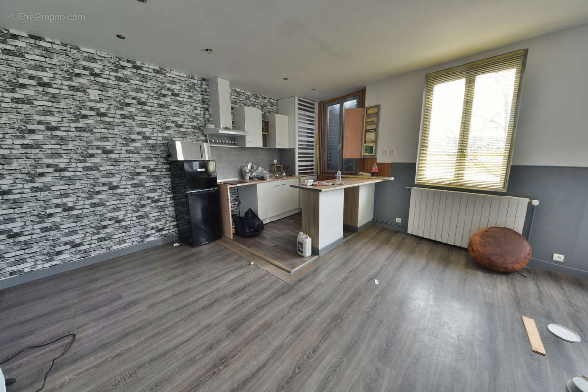 Appartement à TERRASSON-LAVILLEDIEU