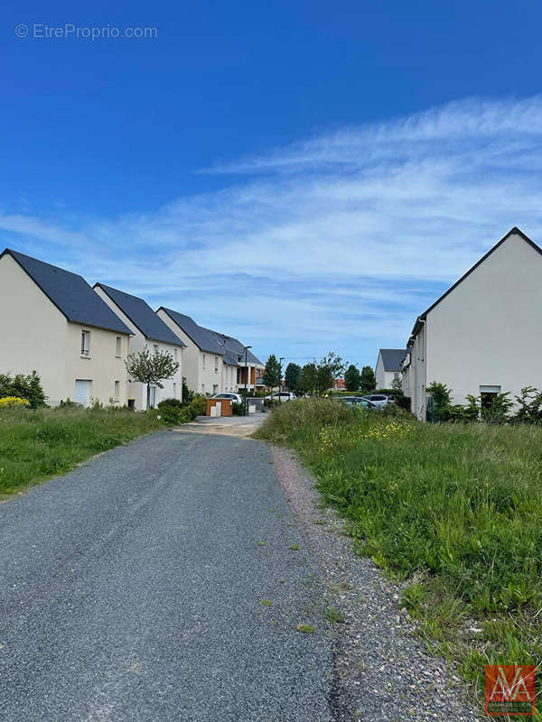 Terrain à BERNIERES-SUR-MER