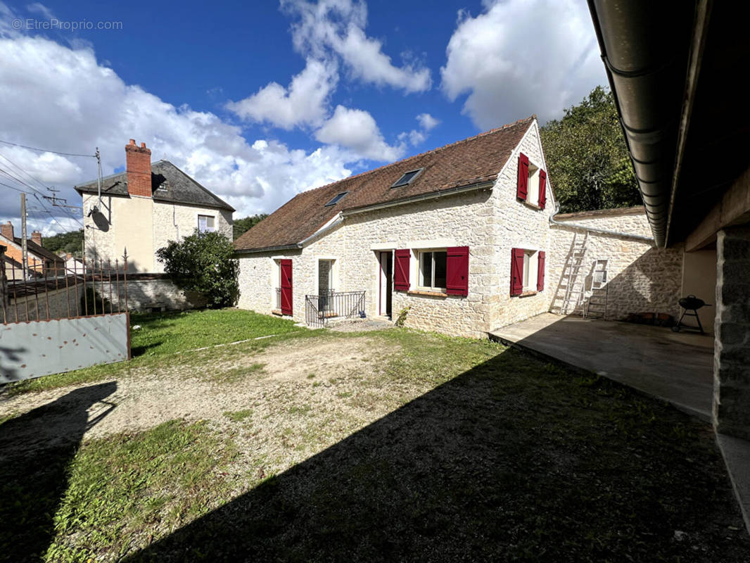 Maison à SAINT-PIERRE-LES-NEMOURS