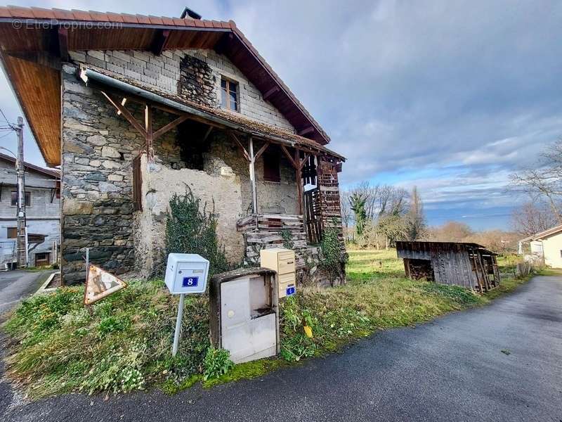 Maison à LUGRIN