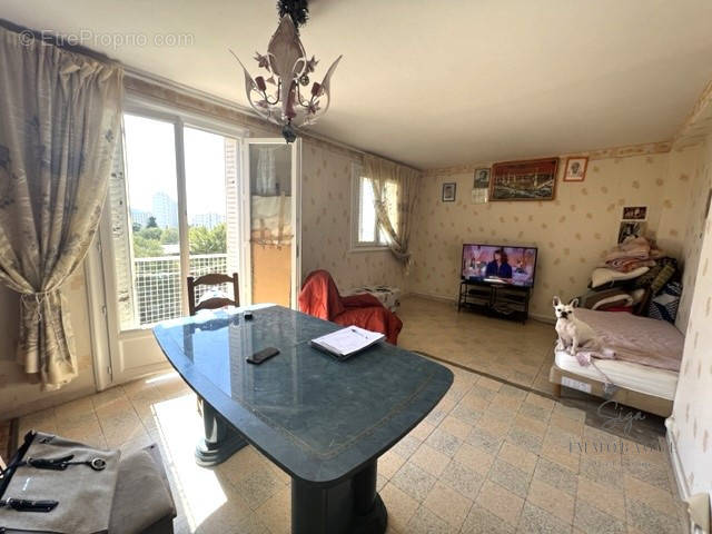 Appartement à MARSEILLE-10E