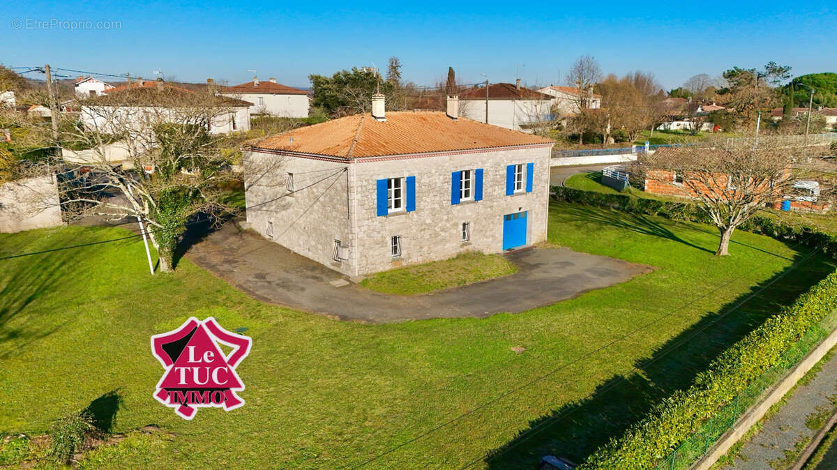 Maison à SAINT-SYLVESTRE-SUR-LOT