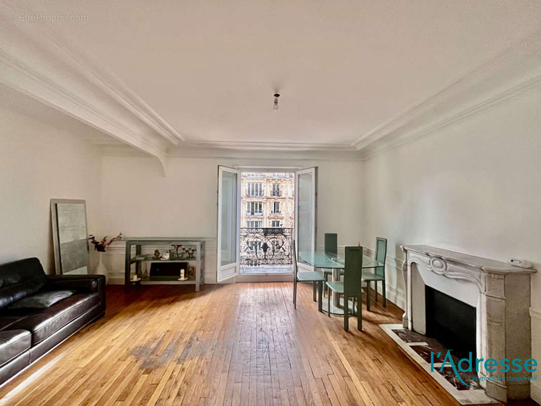 Appartement à PARIS-11E