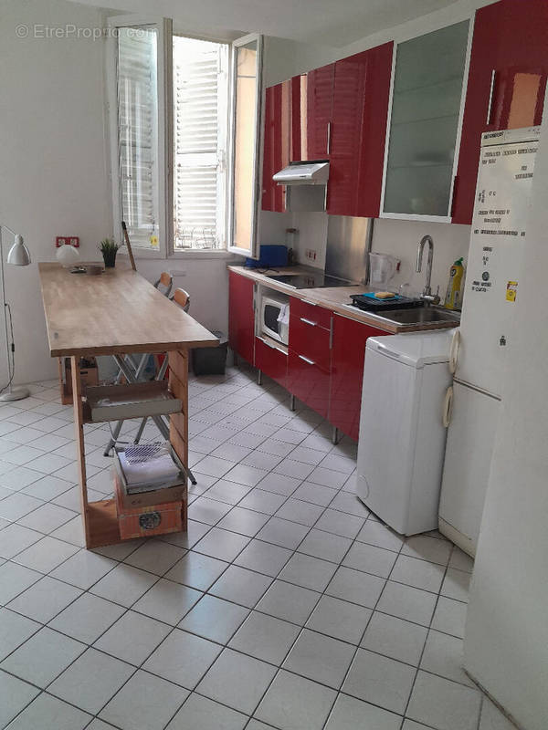 Appartement à MARSEILLE-2E