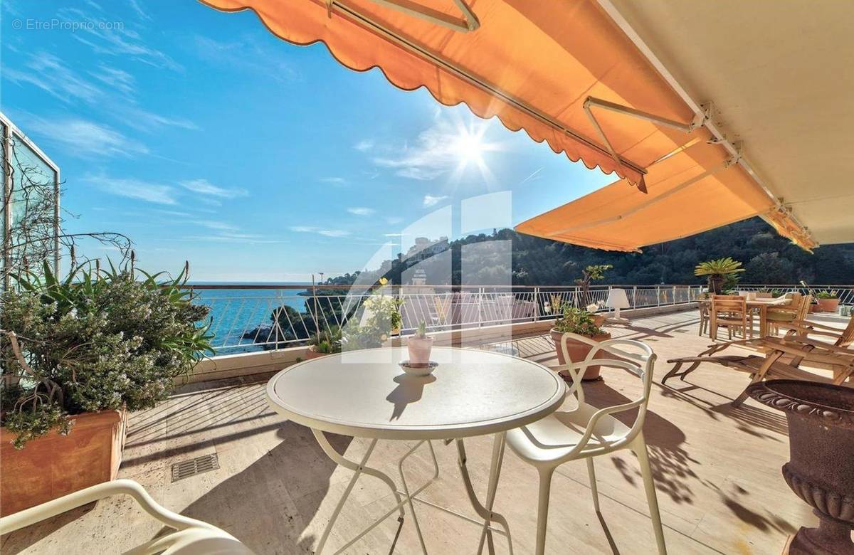 Appartement à ROQUEBRUNE-CAP-MARTIN