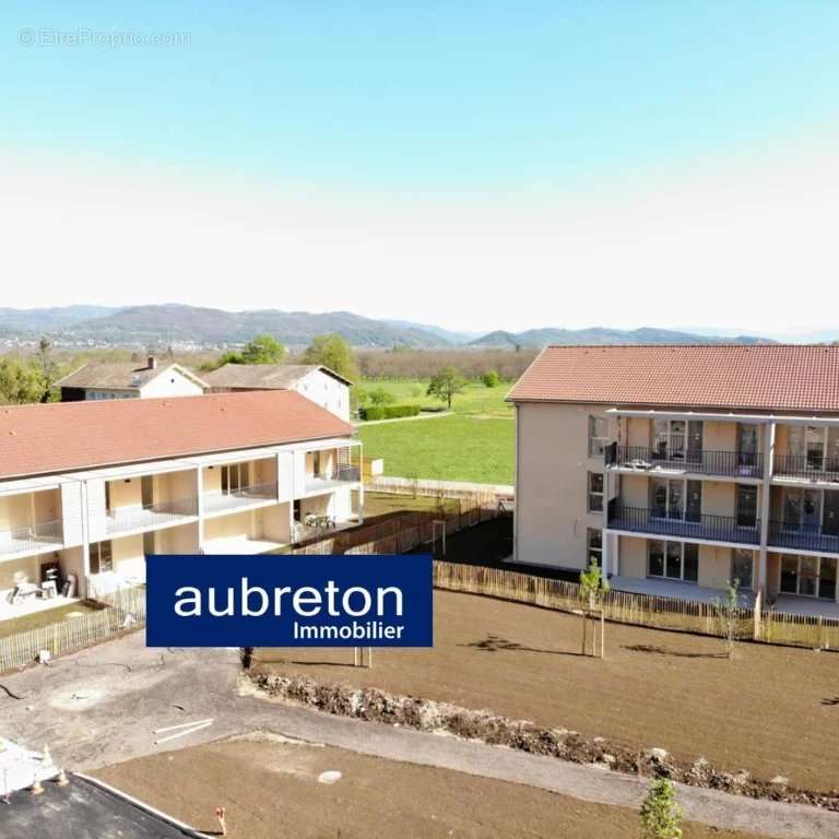 Appartement à COGNIN-LES-GORGES