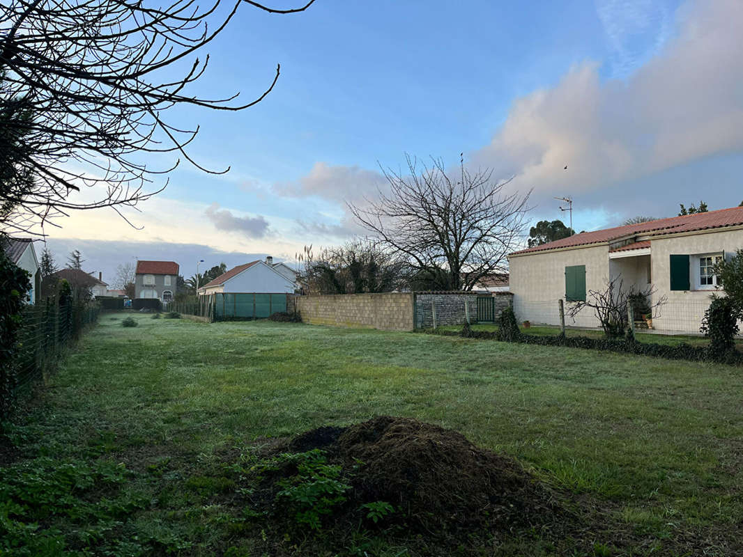 Terrain à LE CHATEAU-D&#039;OLERON