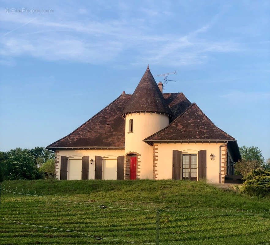 Maison à AIXE-SUR-VIENNE