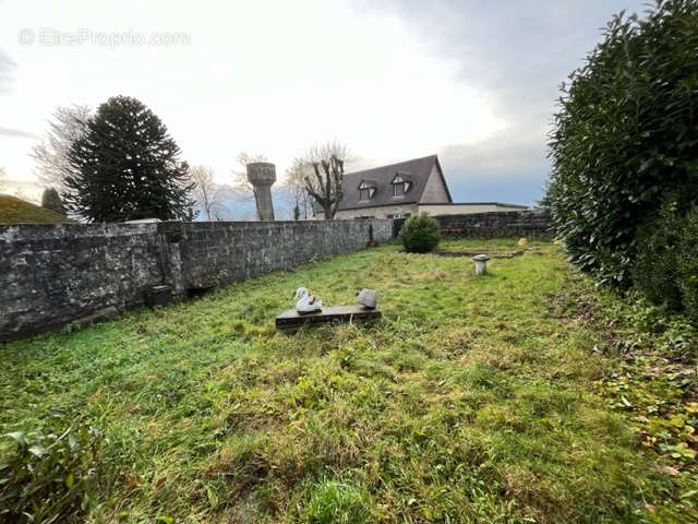 Maison à VENGEONS